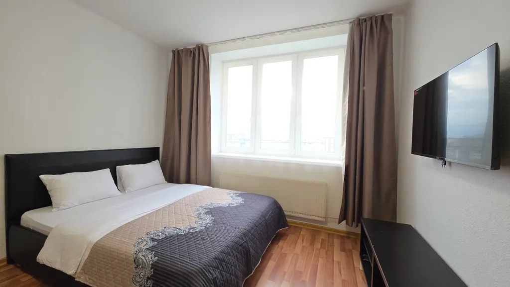 Тут хорошо на Островского