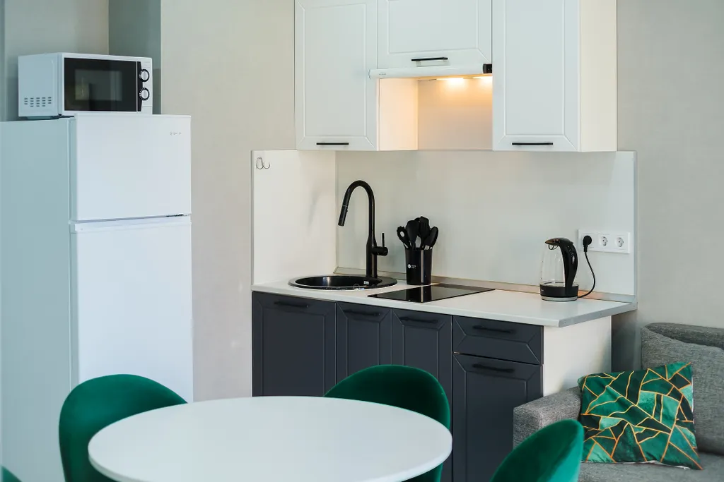 Евродвушка, балкон, вид на море