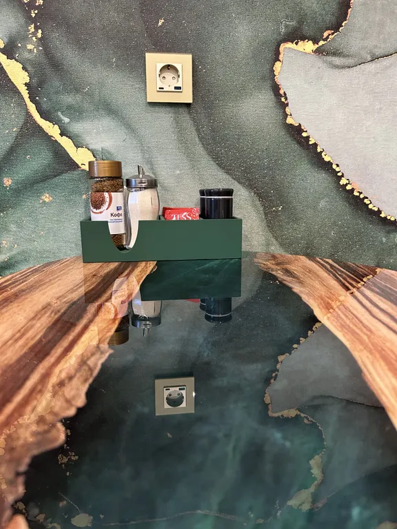 Просторная студия с дизайнерским ремонтом