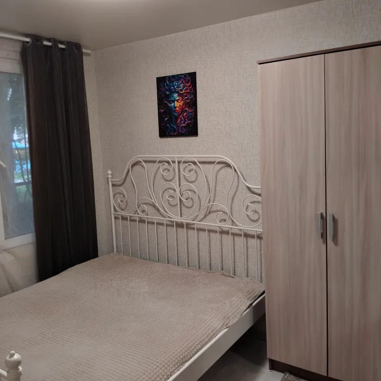 Квартира Уютная комната спальня в трех комнатной квартире с хорошими соседями — Санкт-Петербург