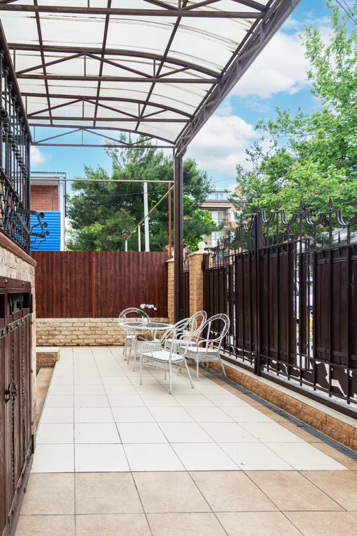 Коттедж Современный коттедж в самом центре у моря — Геленджик