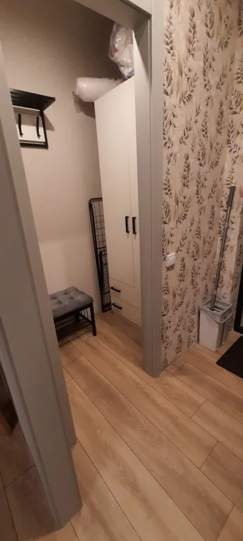 Квартира-студия с видом на город и озеро