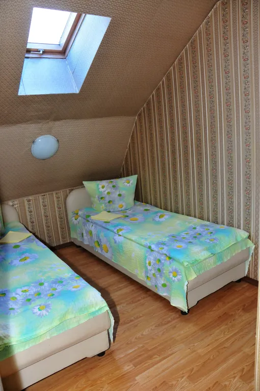 Коттедж 5-комнатный Дом — Луга