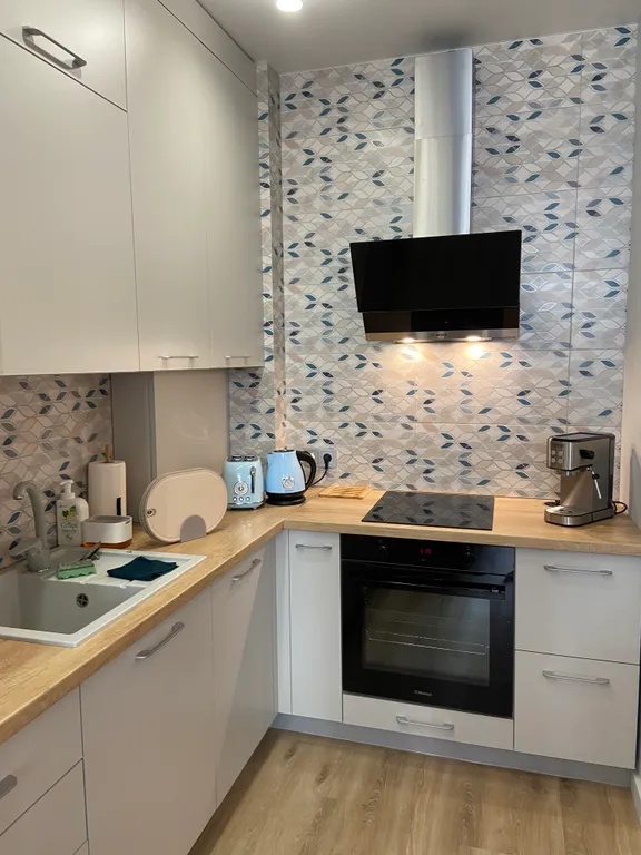 Евродвушка уютная квартира в малоэтажном доме недалеко от моря