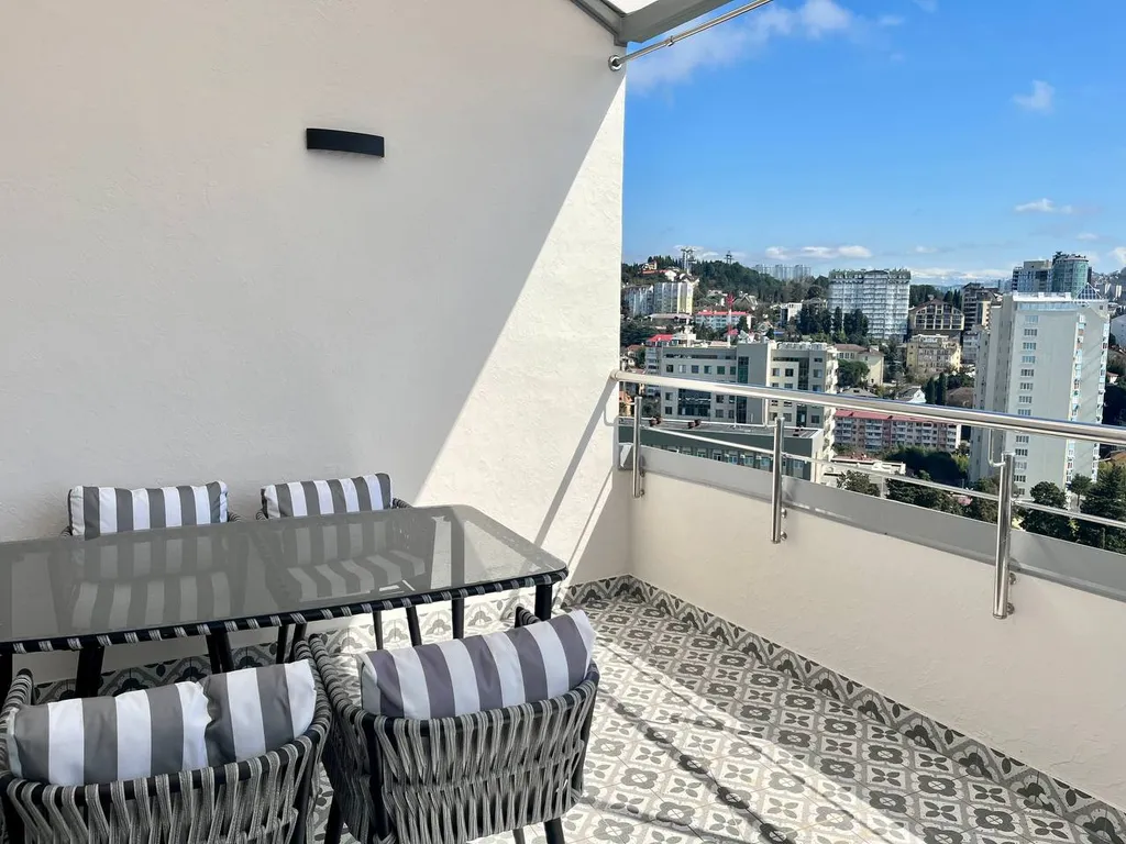 Квартира с видом на море и личной террасой