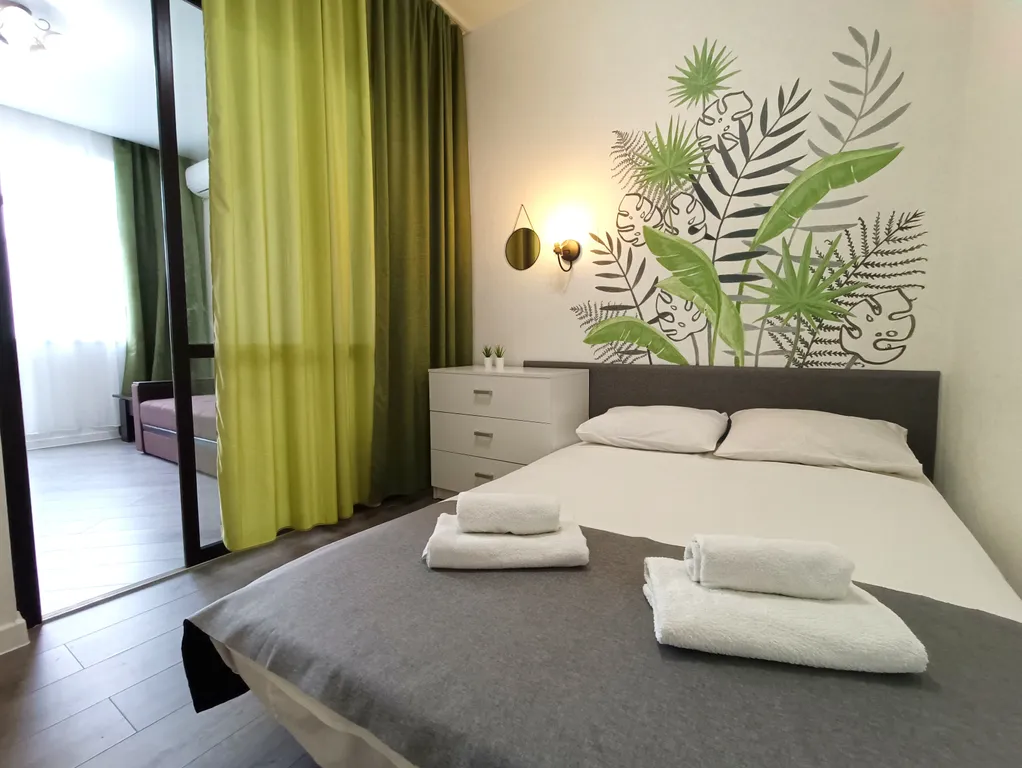 Квартира Двухкомнатная квартира недалеко от моря, рынка, океанариума и дельфинария — Адлер