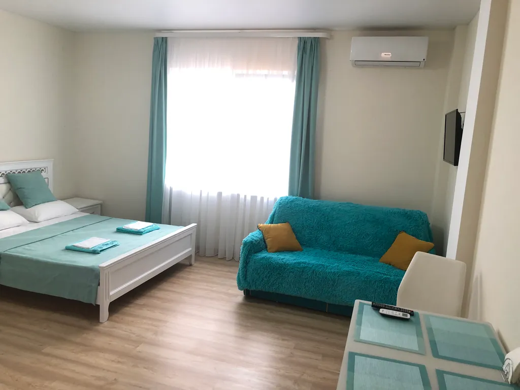 Квартира Апартаменты-студия у моря, свой бассейн — Севастополь