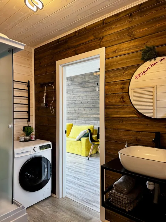 Дом-шалаш A-frame с большим глубоким бассейном и баня на дровах