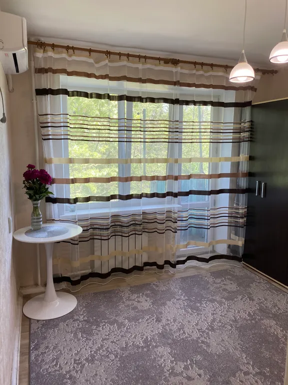 Квартира в центральном районе города Мариуполь,развитая инфраструктура