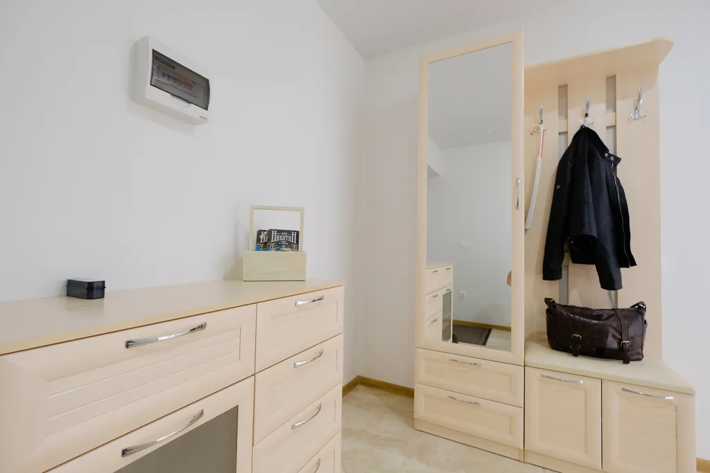 Комфортная двухкомнатная квартира у Лагерного сада