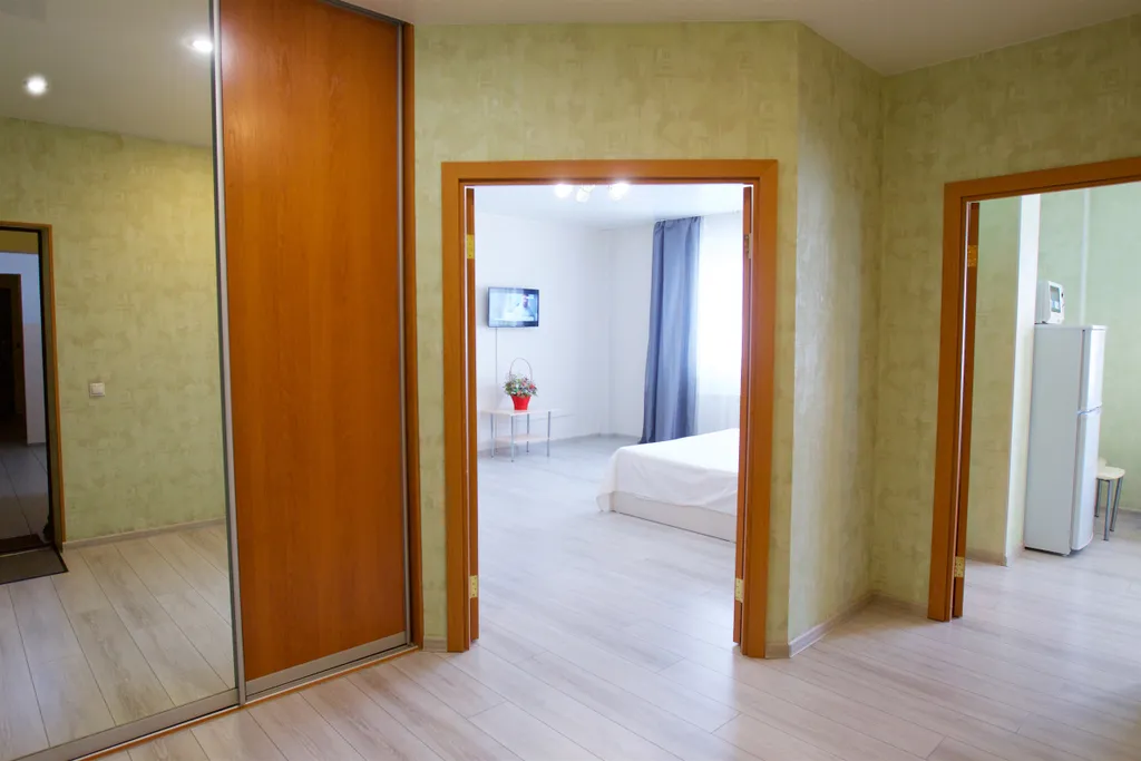 Квартира Квартира Отличная светлая квартирка напротив ТРЦ Планета — Красноярск