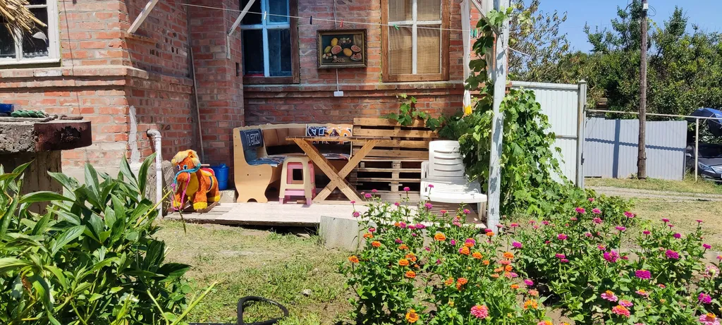 Домик с видом на море