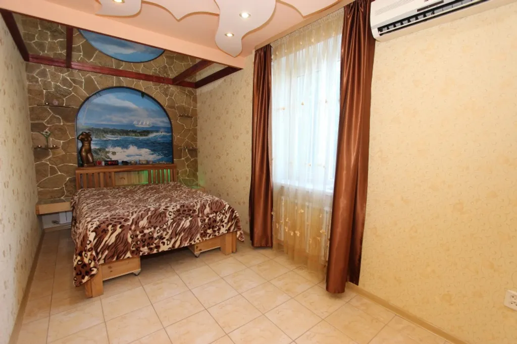 2-комнатная Квартира — аренда посуточно в Феодосия