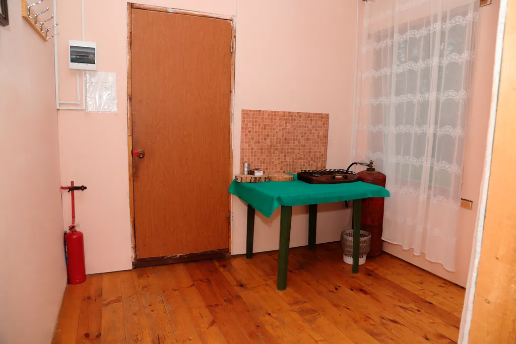 Стандарт с печкой рядом с рекой Волга