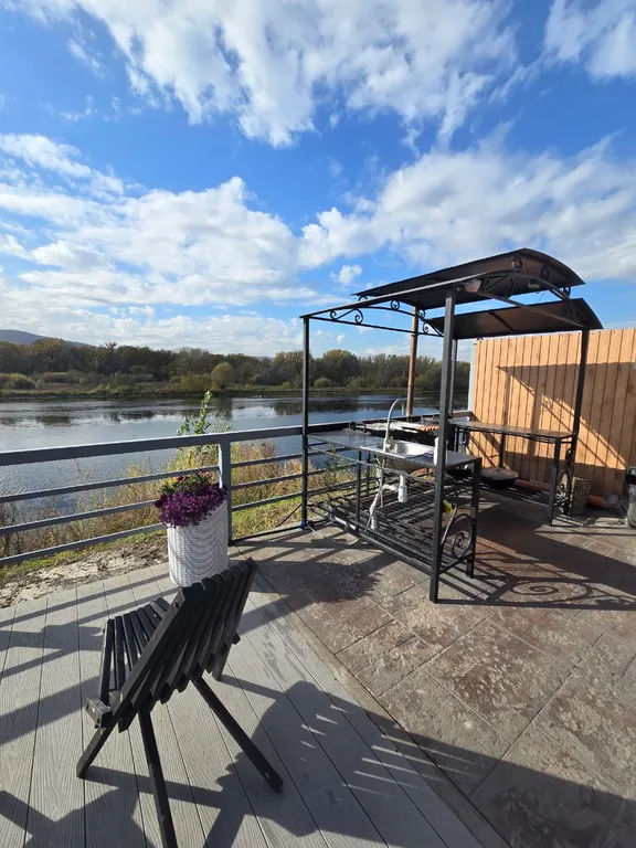 Дом на берегу реки в Самаре