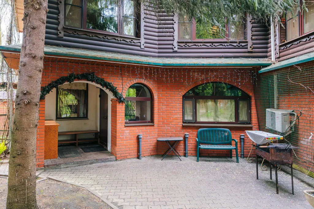 Дом в лесу в русском стиле