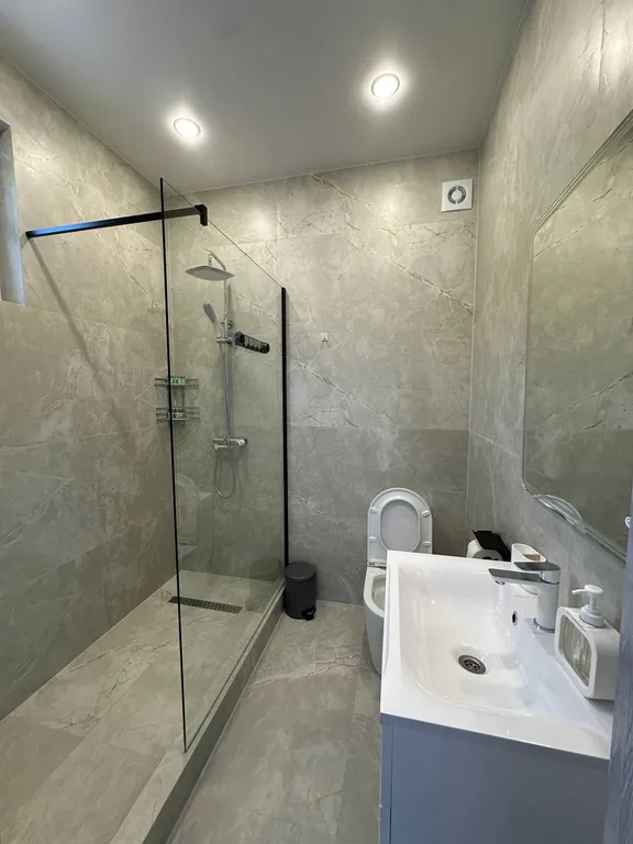 Дом с бассейном