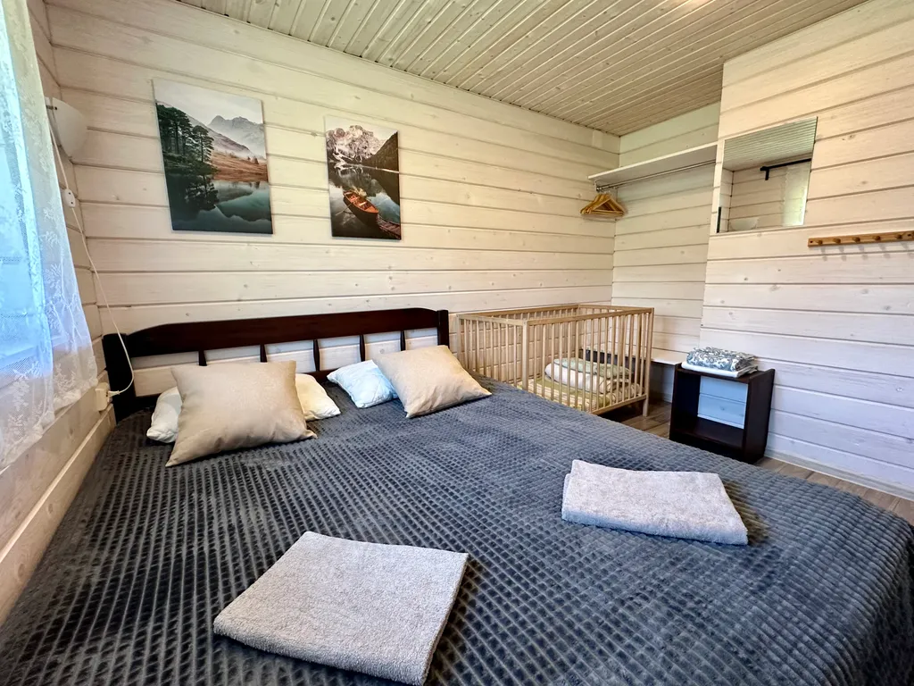 Коттедж с 3 спальнями, сауной, с видом на лес