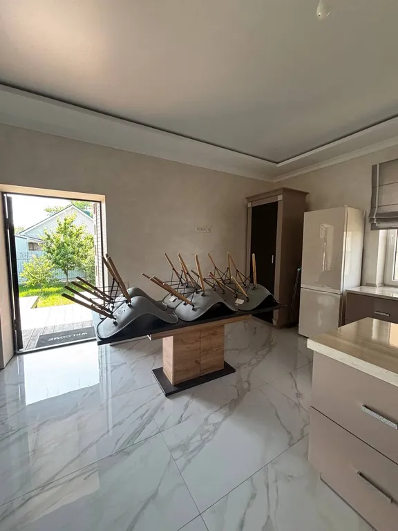 Коттедж Новый дом с видом на горы — Винсады