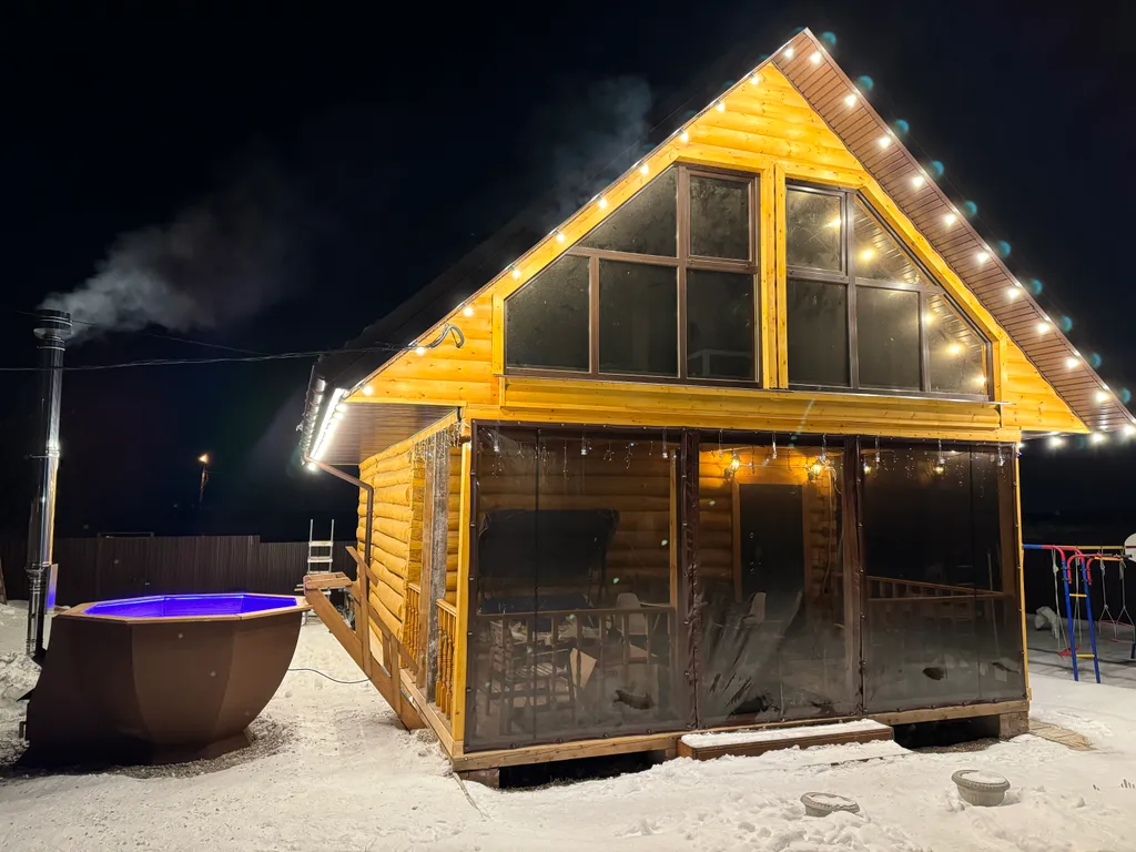 Загородный коттедж из сруба с баней, чаном, купелью и мангальной зоной