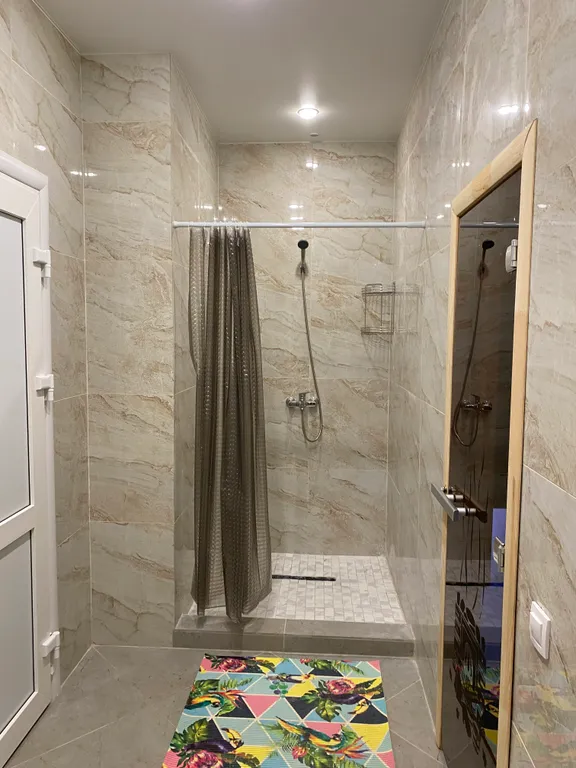 Дом с бассейном и сауной