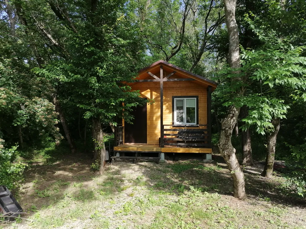 Дом на берегу озера