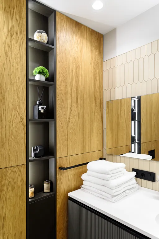 Новый дизайнерский 2-х уровневый апартамент в тихом центре