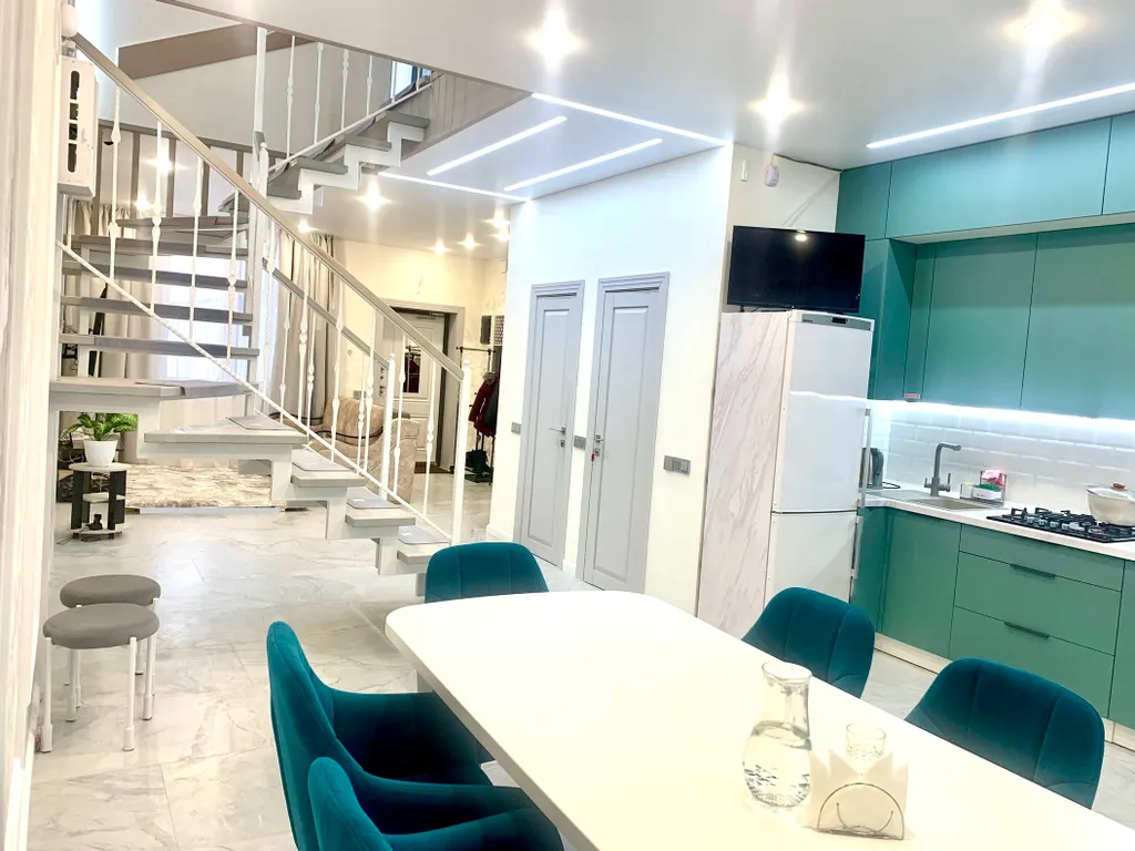 4-комнатный Дом