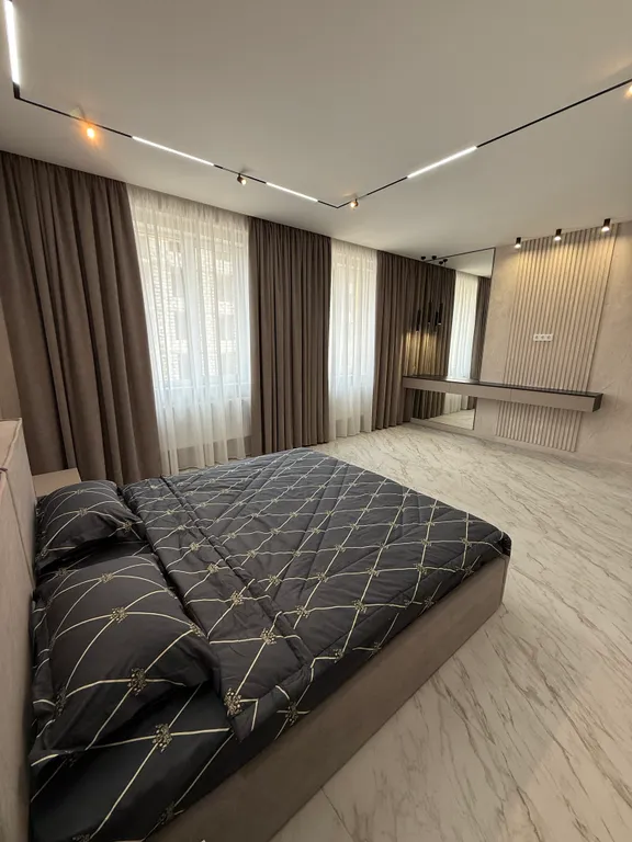 Просторная квартира с дизайнерским ремонтом