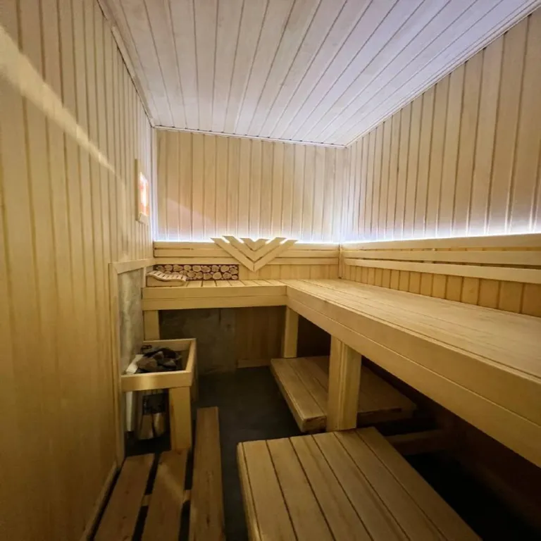 Коттедж Гостевой дом у озера с чаном и баней, лес, рыбалка, квадроциклы, лыжи — Москва