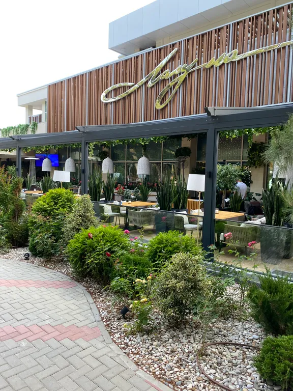 Квартира Апартаменты в ЖК Изумрудный город, на первой береговой линии, в центре — Геленджик