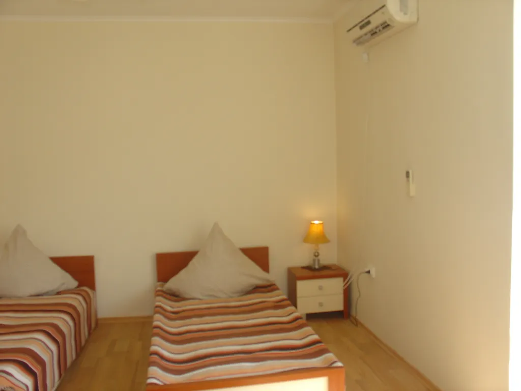 2-комнатная Квартира — аренда посуточно в Феодосия