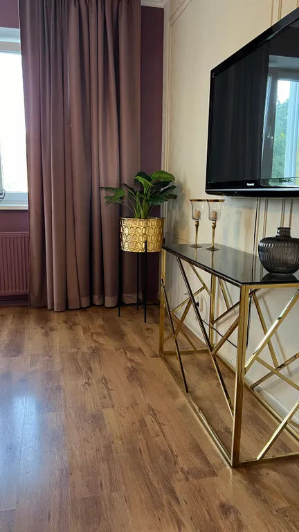 Квартира Просторная квартира с раздельными комнатами рядом с Королевскими ворот — Калининград