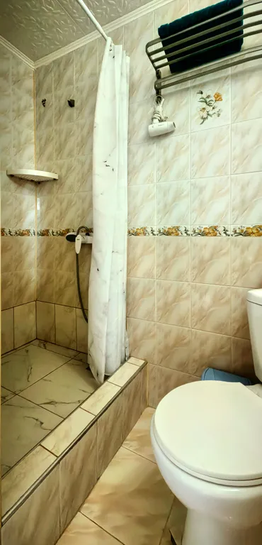 Уютная студия с индивидуальной терраской увитой виноградной беседочкой