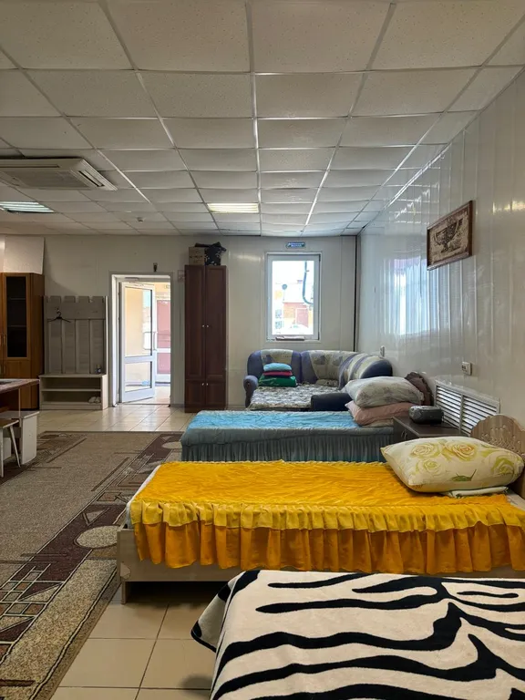 Дом в центре с бесплатной парковкой и охраняемой территорией