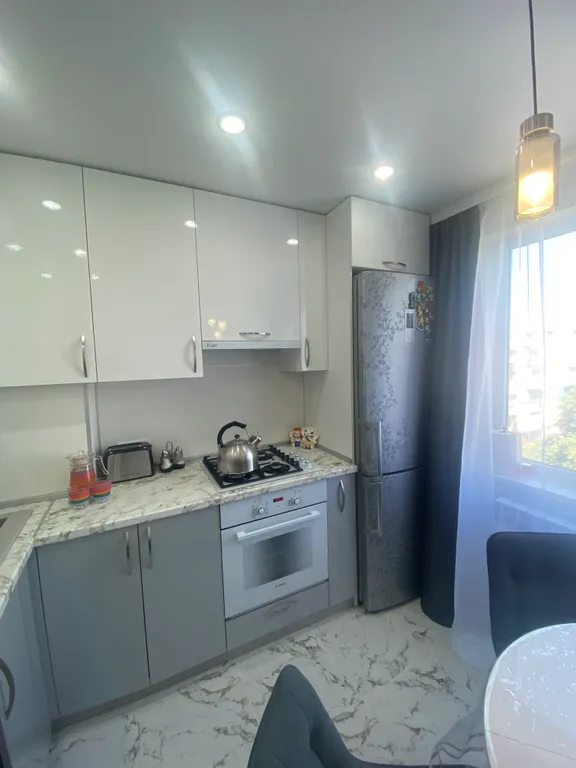 Уютная, светлая двухкомнатная квартира рядом с парком Поддубного