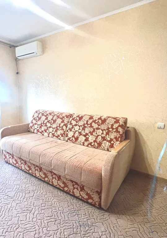 Уютная однокомнатная квартира, Находится на 8 -м этаже. — аренда посуточно в Хабаровск