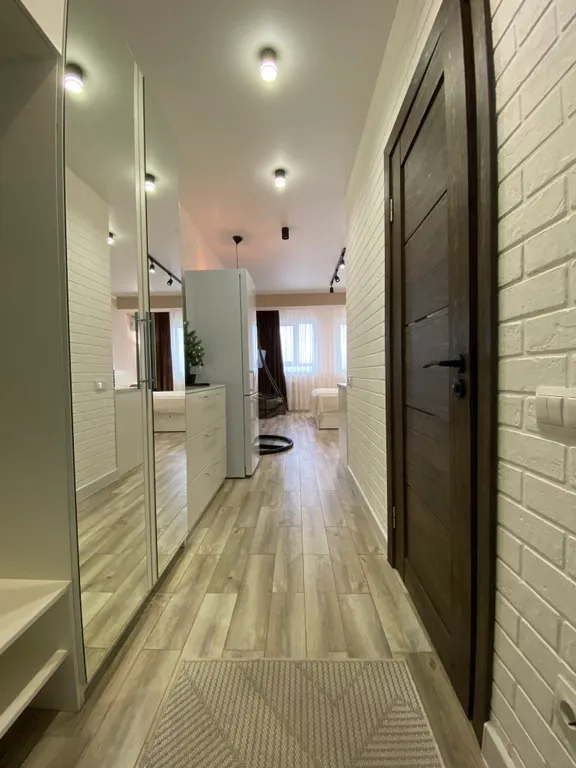 Уютная студия с видом на город