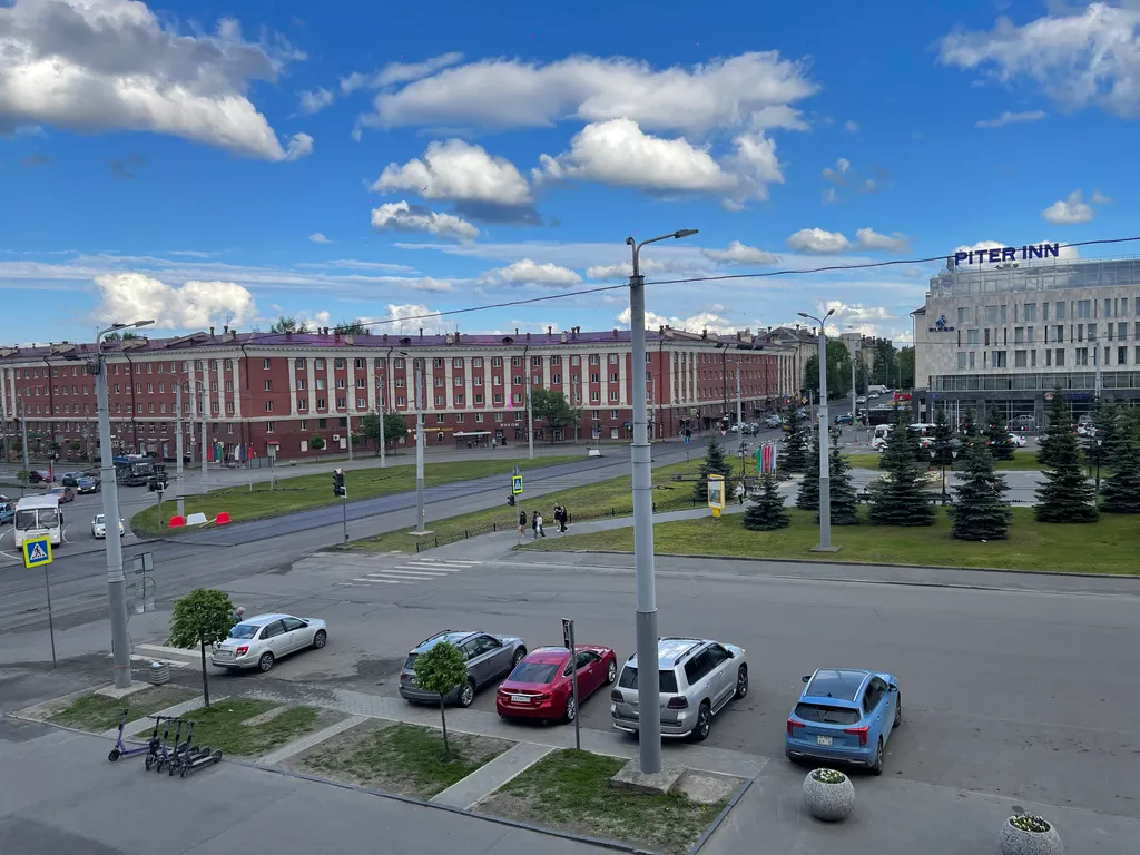 Комфортная квартира на площади Гагарина, жд вокзал