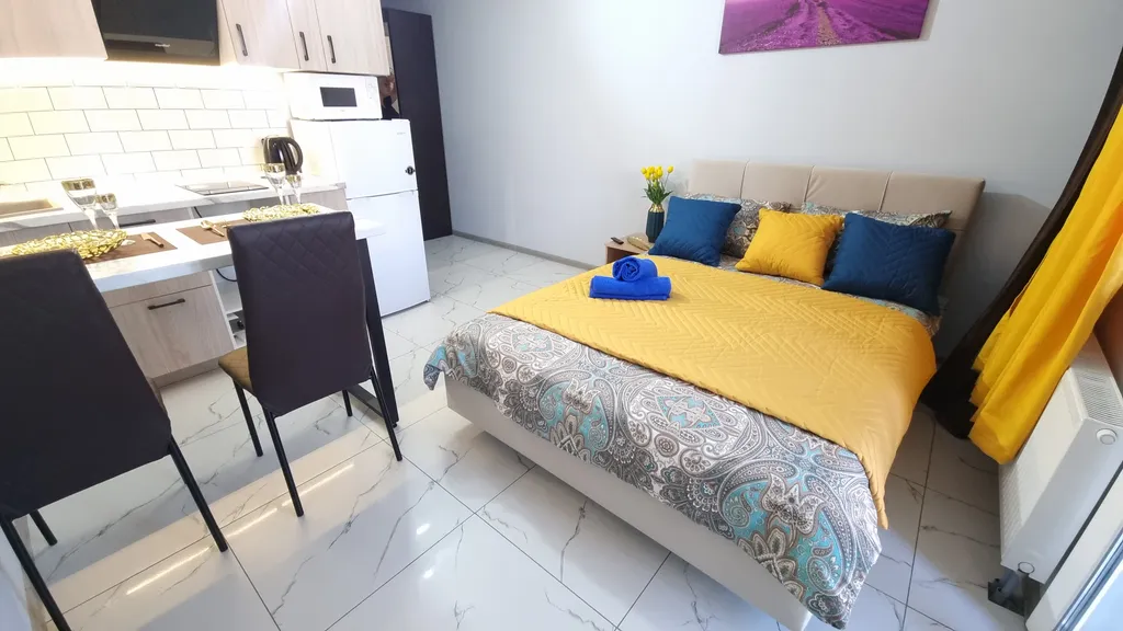 Студия с балконом