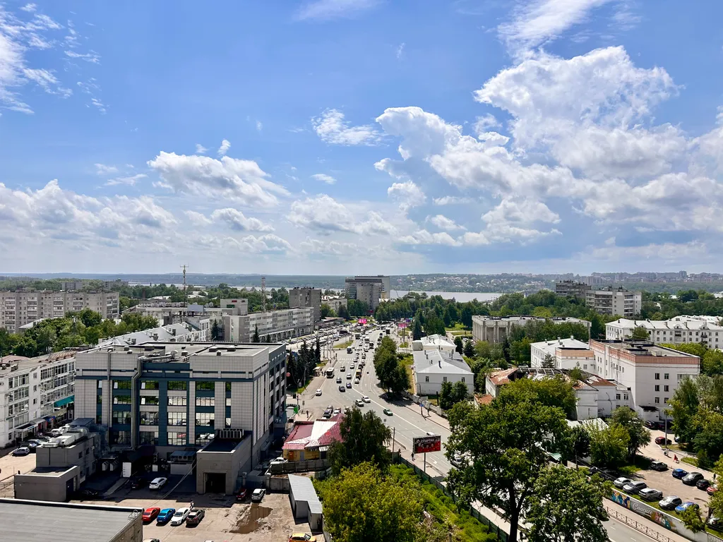 Апартаменты в центре с видом на Волгу