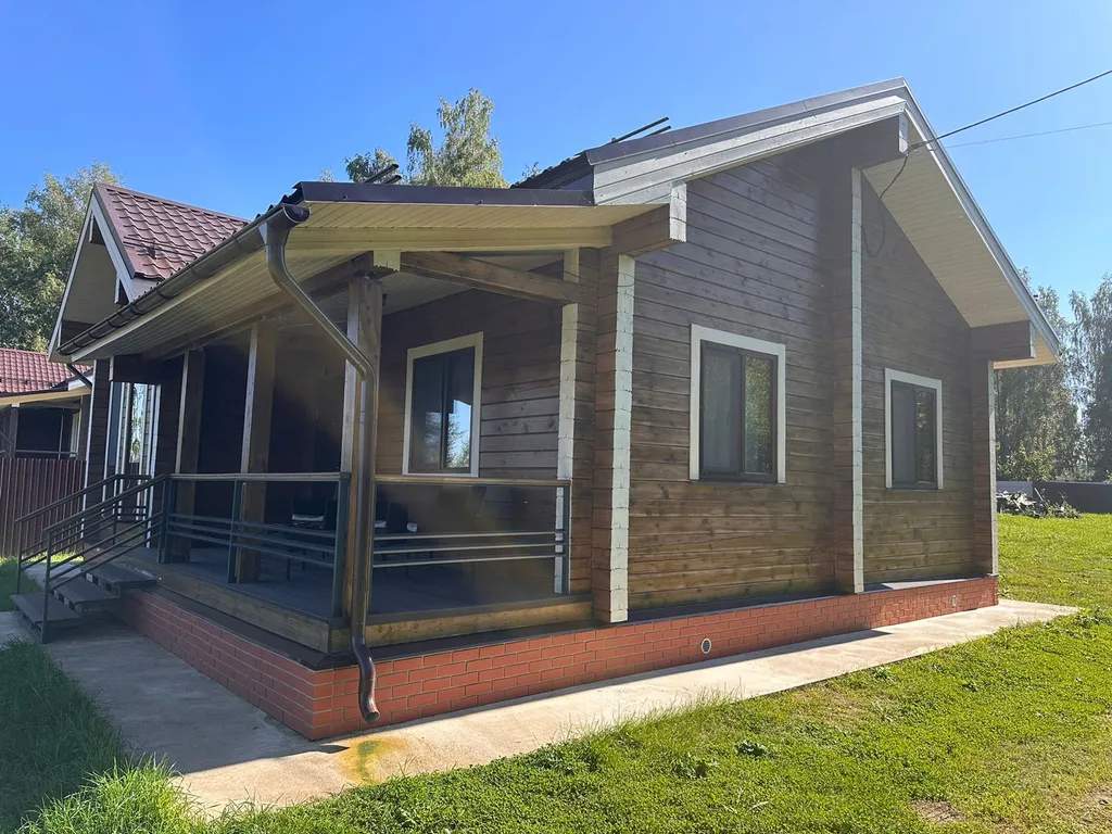 Тёплый коттедж на первой линии озера Волго