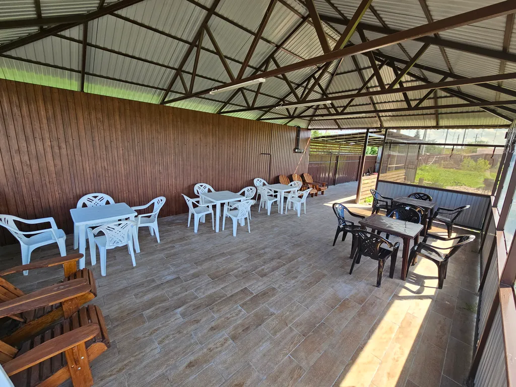 Семейный срубовой таунхаус возле леса с озёрами