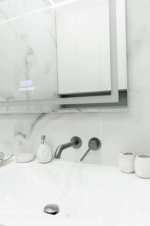 Уютная трешка с красивым видом на горы