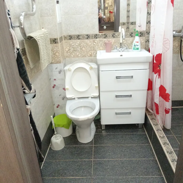 Чистая, уютная квартира с видом на озеро