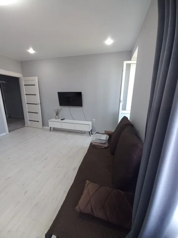 Квартира Просторная уютная 2 - комнатная квартира в новом доме — Элиста