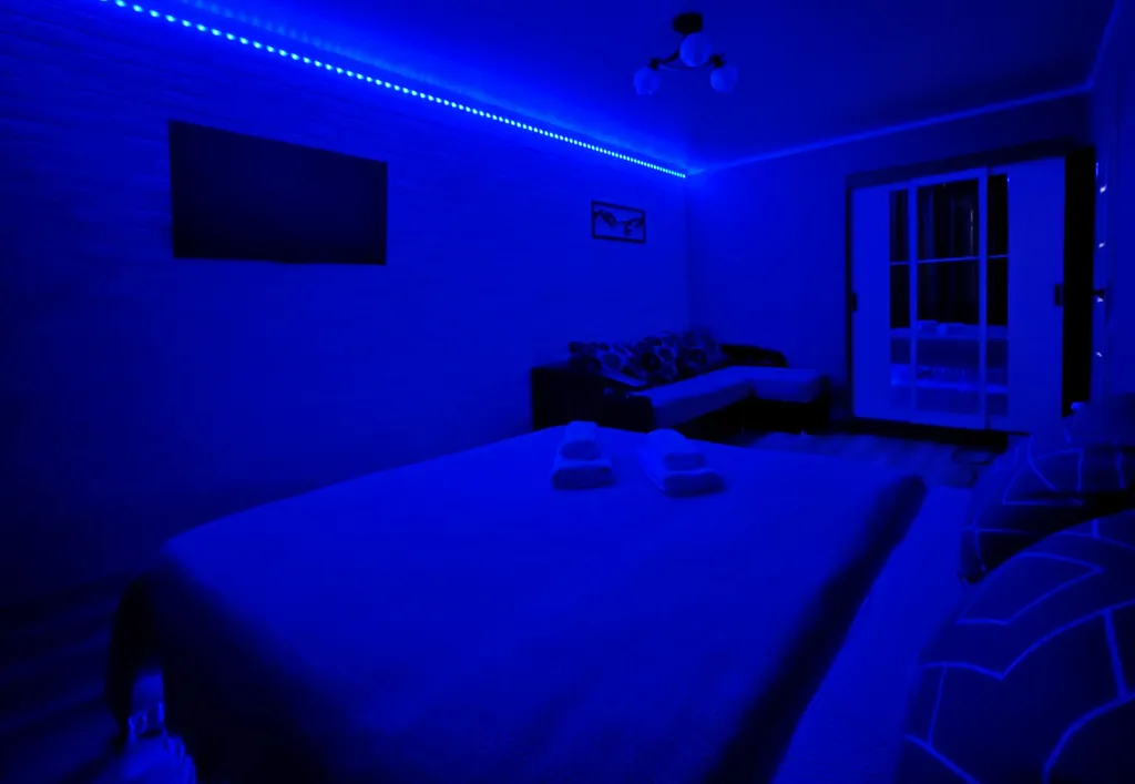 Уютно - и точка с парящей кроватью