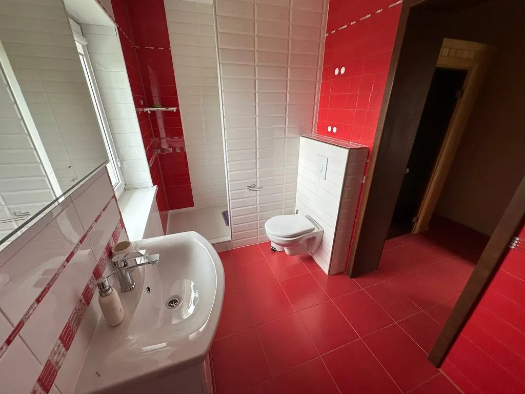 С бассейном на пляже