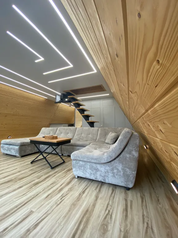 Дом с чаном и видом на реку в стиле A-Frame