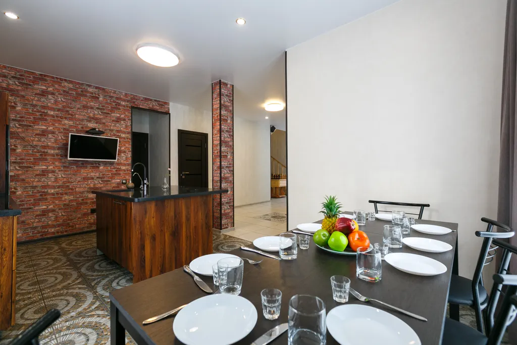 Просторный двухэтажный коттедж